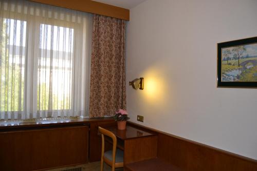 Imagen de la habitación del Top Hotel Garni. Foto 10