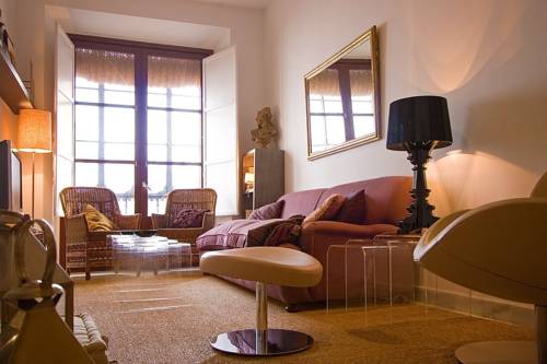 Imagen de la habitación del Toreador Seville Old Quarter. Foto 2