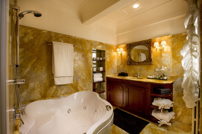 Imagen de la habitación del Torre Mannelli Suites. Foto 12