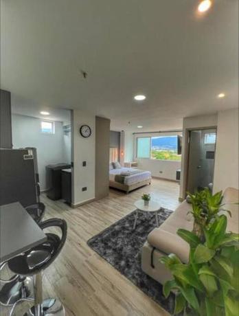 Imagen de la habitación del Torre Zurich Luxury. Foto 17