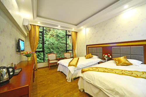 Imagen de la habitación del Towo Topping Hotel (emeishan Wannian Temple). Foto 4