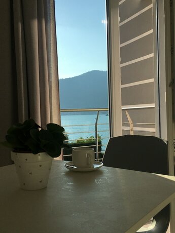 Imagen del bar/restaurante del Tramonti e Lago. Foto 16