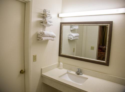 Imagen general del Travel Inn, Phoenix. Foto 5