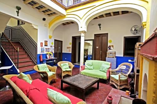 Imagen general del Traveler&acute;s Inn Seville. Foto 15
