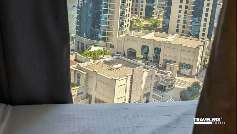 Imagen general del Travelers Dubai Marina Hostel. Foto 12