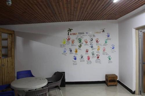 Imagen general del Travellers Backpackers And Free City Tours Iringa. Foto 15