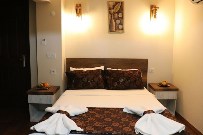 Imagen general del Trend &Ccedil;eşmealtı Hotel and Lounge. Foto 3