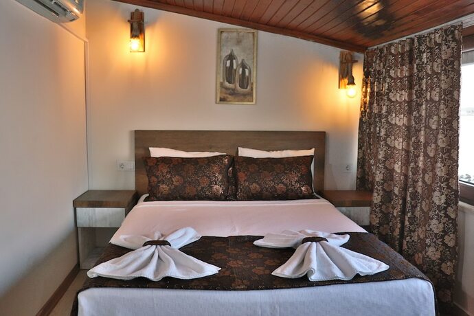 Imagen de la habitación del Trend &Ccedil;eşmealtı Hotel and Lounge. Foto 16