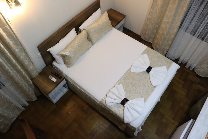 Imagen de la habitación del Trend &Ccedil;eşmealtı Hotel and Lounge. Foto 18