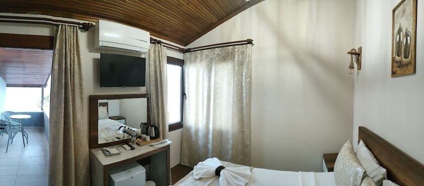 Imagen general del Trend &Ccedil;eşmealtı Hotel and Lounge. Foto 8