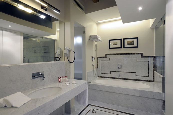 Imagen de la habitación del Trevi Palace Luxury Inn. Foto 2