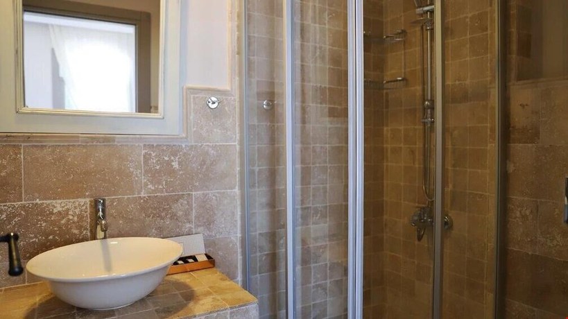 Imagen de la habitación del Triangulo Hotel. Foto 9