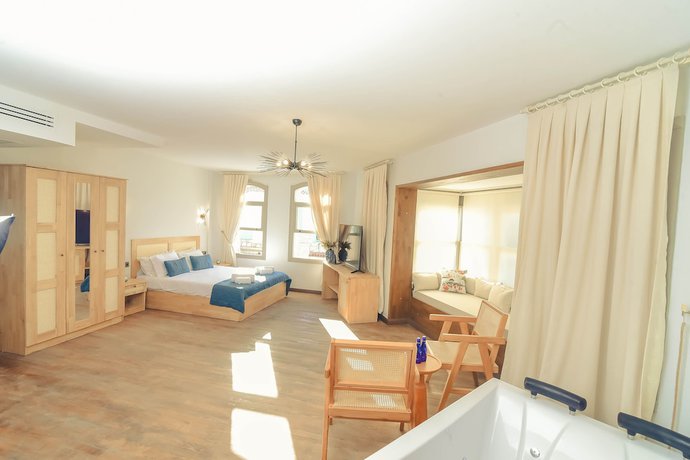 Imagen de la habitación del Triangulo Hotel. Foto 11