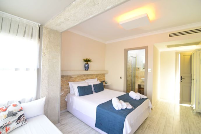 Imagen de la habitación del Triangulo Hotel. Foto 16