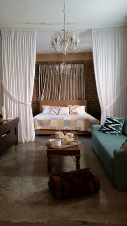 Imagen de los interiores del Trieste Neve Tzedek Boutique Suites. Foto 10