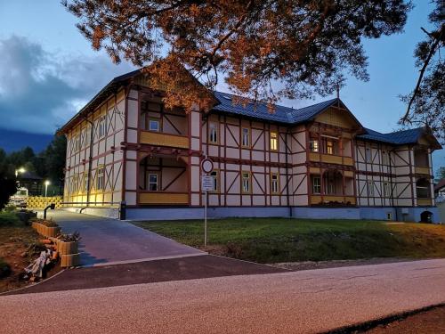 Imagen general del Trio Apartm&aacute;ny - Vila Koll&aacute;r. Foto 7