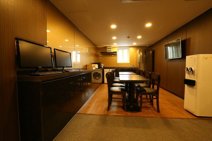 Imagen de los interiores del Tripstay Myeongdong. Foto 19