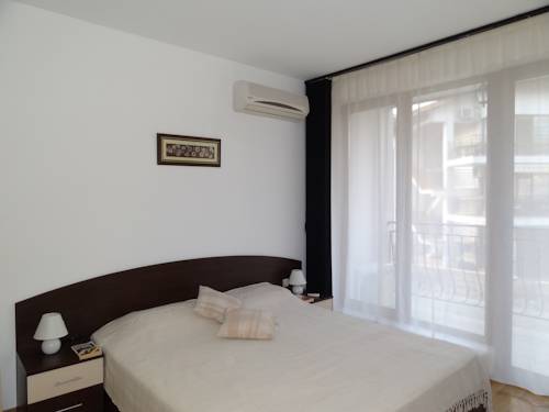Imagen de la habitación del Triumph Holiday Village. Foto 4