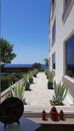 Imagen de los interiores del Troas Beach Hotel. Foto 19