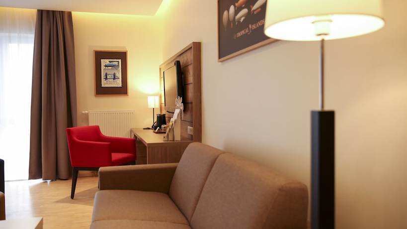 Imagen de la habitación del Tropical Islands. Foto 8