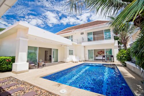 Imagen de la habitación del Tropicana Pool Villa. Foto 12