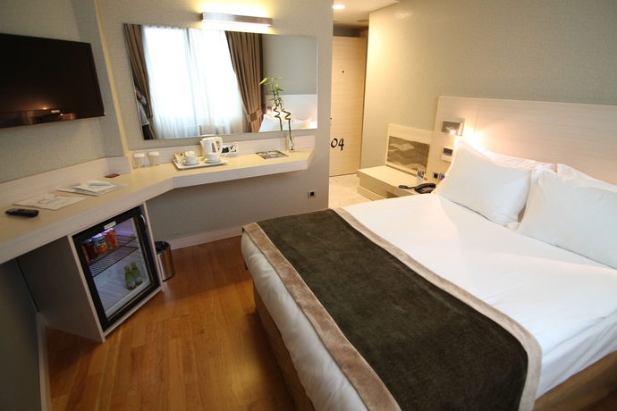 Imagen de la habitación del Troya Hotel. Foto 8