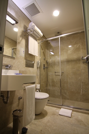 Imagen de la habitación del Troya Hotel. Foto 9