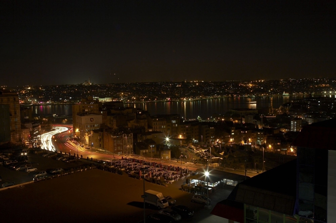 Imagen del bar/restaurante del Troya Hotel. Foto 5