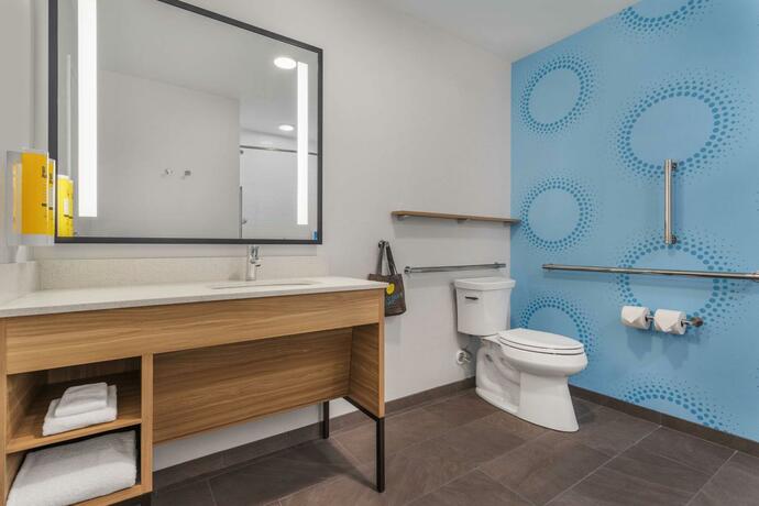 Imagen general del Tru By Hilton Janesville. Foto 6