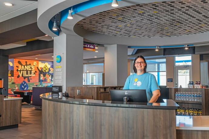 Imagen general del Tru By Hilton Janesville. Foto 17