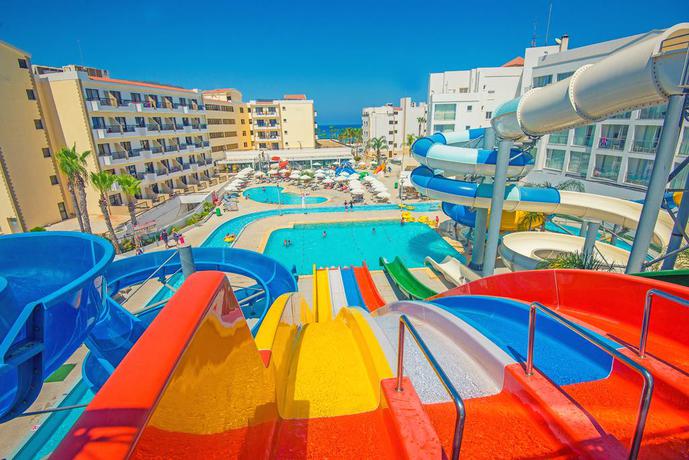 Imagen de la piscina del Tsokkos Anastasia Hotel Apartments. Foto 8