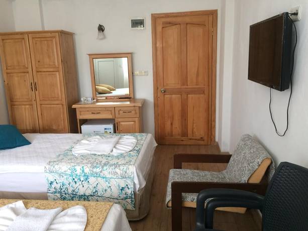 Imagen de la habitación del Tugay Hotel. Foto 2