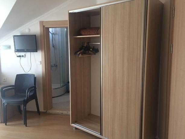 Imagen de la habitación del Tugay Hotel. Foto 7
