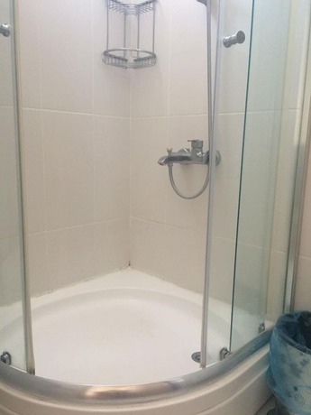 Imagen de la habitación del Tugay Hotel. Foto 14