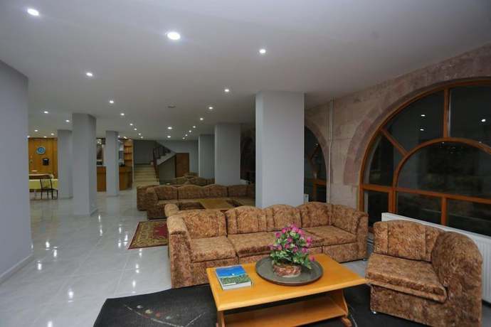 Imagen de los interiores del Tulpar Hotel. Foto 12