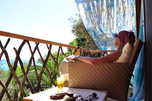 Imagen de la habitación del Turan Hill Lounge. Foto 2