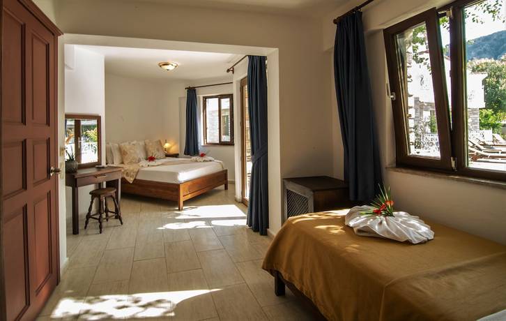 Imagen de la habitación del Turay Hotel. Foto 11