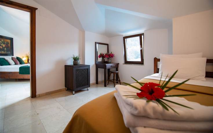 Imagen de la habitación del Turay Hotel. Foto 16