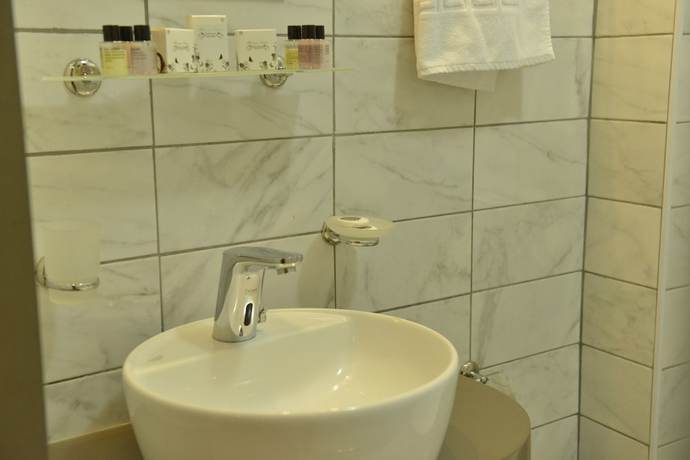 Imagen de la habitación del Turkeli Hotel. Foto 16