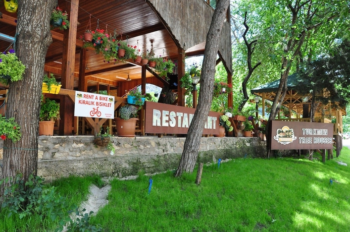 Imagen general del Turkmen Tree Houses. Foto 2