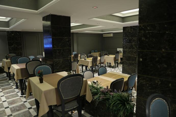 Imagen del bar/restaurante del Turkuaz Hotel Gebze. Foto 14
