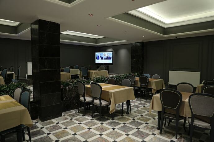 Imagen del bar/restaurante del Turkuaz Hotel Gebze. Foto 15