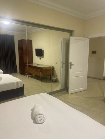 Imagen de la habitación del Turquoise Pyramids Palace, Sheikh Zayed City. Foto 11