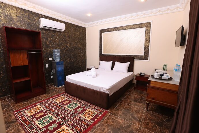Imagen general del Turquoise Pyramids Palace, Sheikh Zayed City. Foto 3
