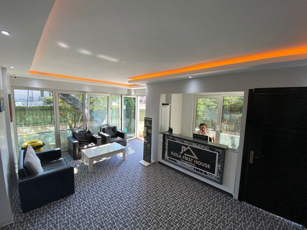 Imagen general del Tuzla First House. Foto 1