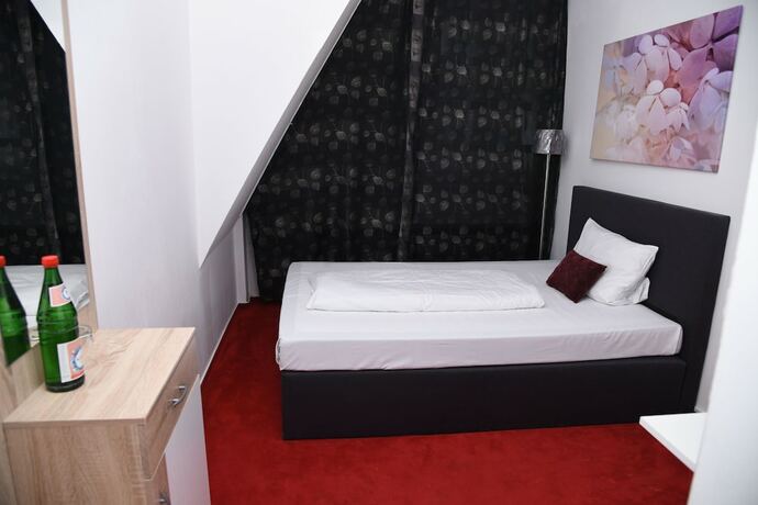 Imagen de la habitación del Twinhof. Foto 19