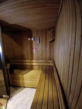 Imagen de la piscina del Two Brother OtelandSPA. Foto 14