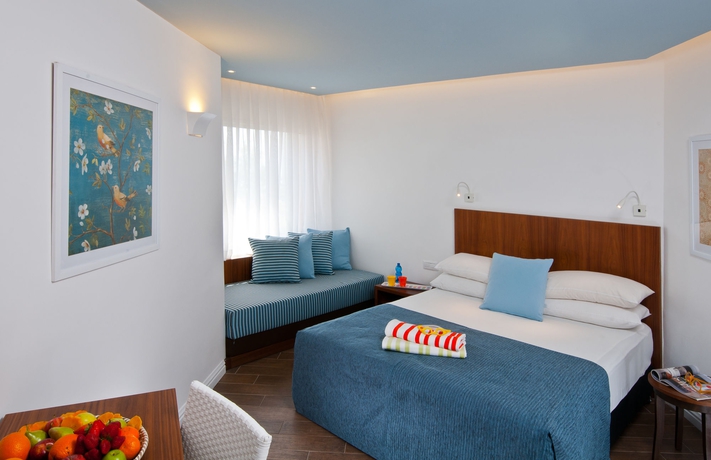 Imagen de la habitación del U Coral Beach Club Eilat Ultra All Inclusive. Foto 7