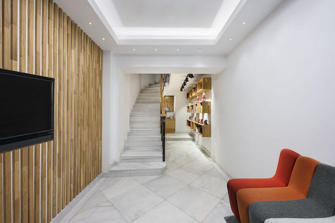 Imagen de los interiores del UK Hotel İstanbul. Foto 11