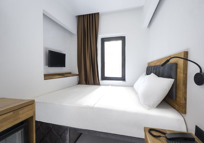 Imagen de la habitación del UK Hotel İstanbul. Foto 8